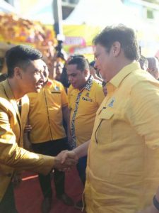 Ketum Golkar, Resmikan Warkop Golkar Di Kendari