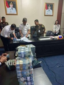 Rp 737 Juta, Kado Khusus Kejari Konawe Di HUT Kabupaten Konawe Ke 59