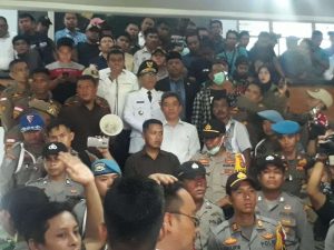 Massa Aksi: Walikota Kendari Tak Tahu Malu