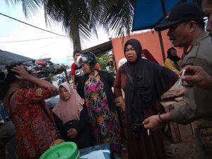 Ganggu Lalulintas Ambulance, Pasar Illegal Lauru Ditertibkan