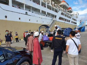 Imigrasi Bau-bau Pulangkan Delapan WNA Asal Pakistan