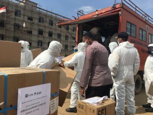 PT VDNI dan PT OSS Salurkan Bantuan APD untuk Masyarakat Sultra