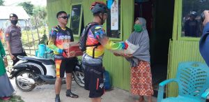 Bersepeda Bersama BBC, Kapolres Bombana Berbagi Sembako