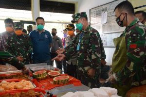 Pangdam Hasanuddin Tinjau Dapur Umum TNI-Polri