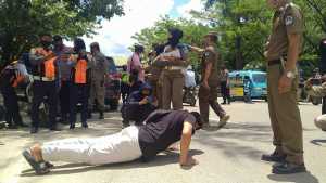 Perwali Diterapkan, Puluhan Masyarakat Kena Sanksi Push-Up