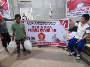 Gerindra Bagikan 1000 Paket Sembako ke Masyarakat Koltim Terdampak Covid-19