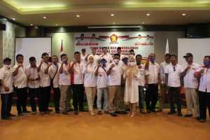 Ketua DPD Gerindra Sultra, Bakar Semangat DPC Konsel Untuk Menangkan Endang-Wahyu