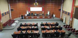 DPRD Kolaka, Berhentikan Sainal Amrin dari Jabatan Ketua DPRD