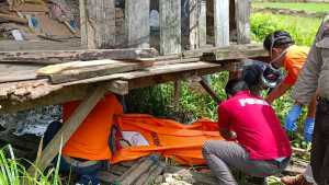 Warga Punggaluku Ditemukan Tewas Membusuk di Bawah Kolong Rumahnya Sendiri