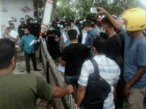 Dugaan Politisasi Bantuan Beras, Bawaslu Wakatobi Diminta Periksa Umar Samiun