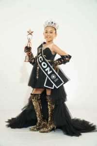 Vania Nathania Elisa Raih Juara Favorit Wajah Pesona Indonesia Internasional 2020