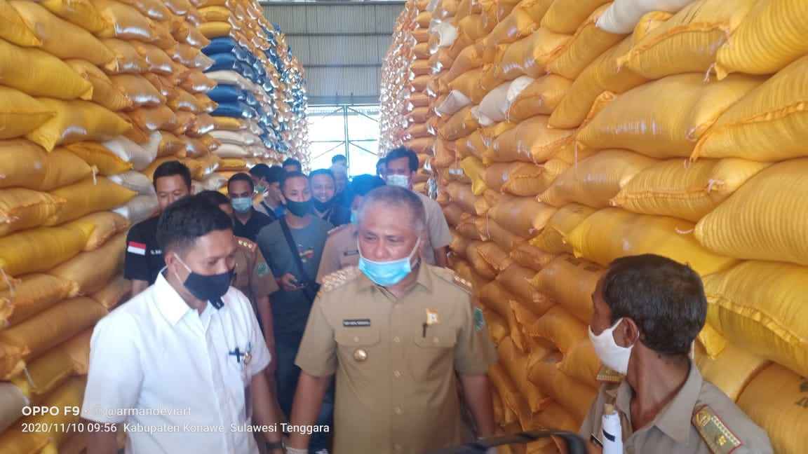 Hasil Produksi Surplus, 300 Ton Beras Konawe di Kirim ke Bau-bau