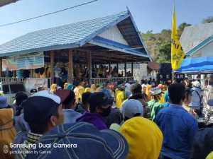 Masa Tak Terbendung, Warga Binongko Padati Kampanye Paslon HALO di Oihu