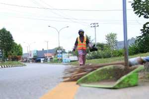 Perjuangkan Kesejahtraan Petugas Kebersihan, Ir. Andi Sulolipu: Mereka Dari Subuh Sudah Bekerja