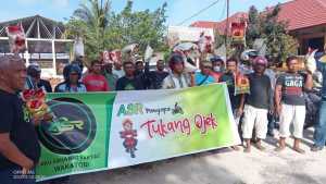 Bakti Sosial ASR Wakatobi, Berbagi dengan Tukang Ojek