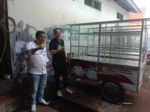 DPD Gerindra Sultra Beri Stimulan Pelaku UKM di Tengah Pandemi Covid-19