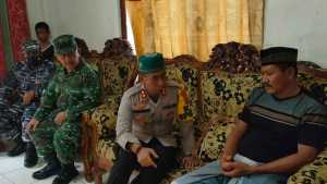 Gelar Jumat Keliling, Kapolres Wakatobi Sempatkan Ke Rumah Warga Korban Kebakaran