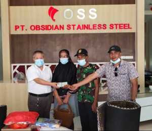 PT VDNI dan OSS Santuni Korban Kebakaran di Desa Porara