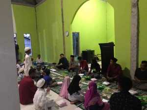 ASR Kendari Sambangi Warga Nanga-nanga Bersama BEM Unsultra