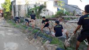 Relawan ASR Kendari Bantu Masyarakat Normalisasi Drainase Wilayah Rawan banjir