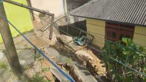 Diguyur Hujan Sepekan, Rumah Warga Kelurahan Pondambea Longsor