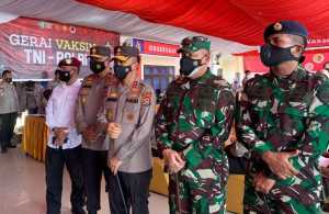 Vaksinasi dan Baksos Secara Serentak, Akabri 89 Bagikan Ribuan Paket Sembako 