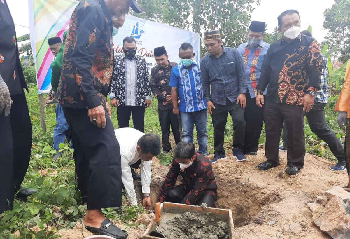 Pemkab Bulukumba Hadiri Peletakan Batu Pertama Rumah Singgah dan Masjid KMB di Sultra 