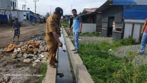 Perioritaskan Kepentingan Masyarakat, Pemdes Ulu Lalimbue Bangun SPAL