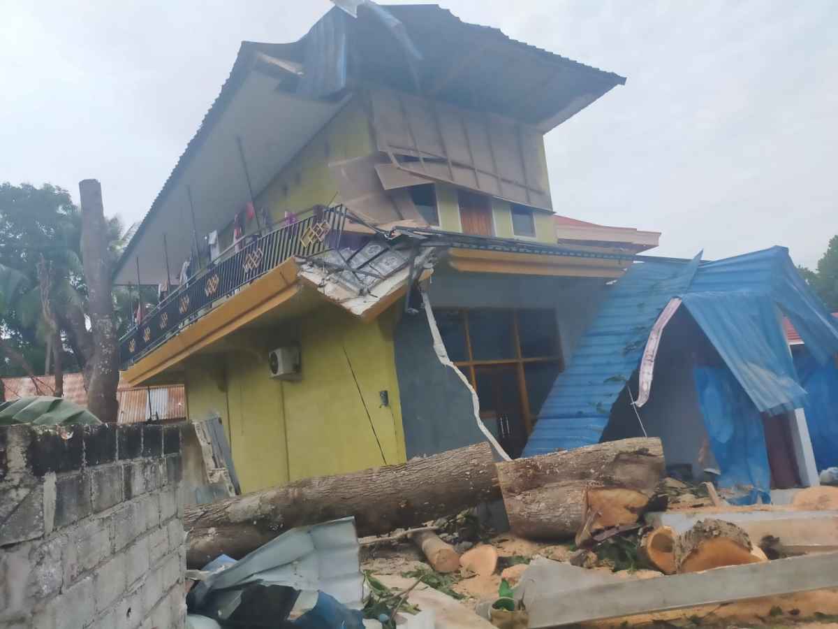Akibat Amukan Puting Beliung 43 Unit Rumah di Wakatobi Terdampak