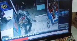 Serang Pengunjung Indomaret di Kendari, Pria Bersamurai Dibekuk di Konsel, Pelaku Ternyata Masih Bocah
