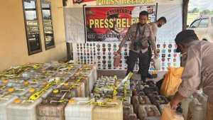 Operasi Pekat Anoa, Polres Muna Sita 2,3 Ton Minuman Keras Tradisional 