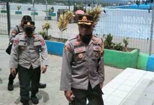 Kapolresta Kendari Pantau Arus Mudik di Pelabuhan Nusantara 