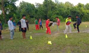 Cerita Guru Honorer di Desa Kramat, Sisihkan Gaji Untuk Penuhi Kelengkapan Latihan Bela Diri