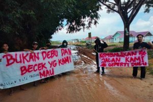 Warga Desa Tapulaga Keluhkan Jalan Rusak Imbas Proyek Jalan Wisata Toronipa - Kendari 