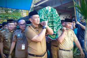 Ikut Antar Jenazah Sukri Nur, Sekda Konawe: Almarhum Pegawai Terbaik Pemkan Konaw