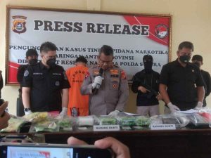 Polda Sultra Gagalkan 5 Kg Sabu di Balik Bungkus Teh Cina