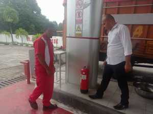 Cek Ketersediaan BBM, Polres Baubau Patroli ke SPBU