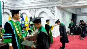 Perdana, UNUSRA Wisuda 281 Sarjana