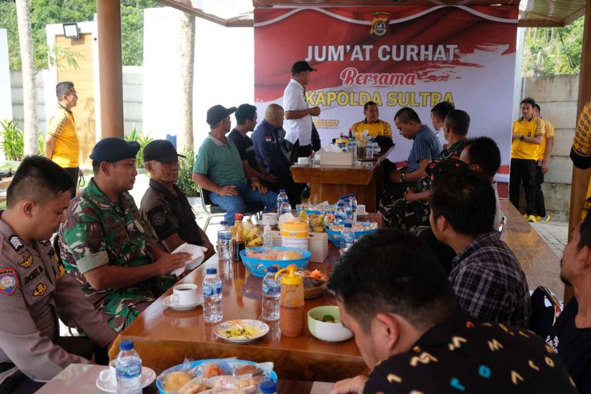 Kapolda Sultra Gelar Jumat Curhat di Ranomeeto Konsel