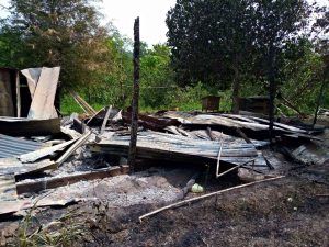 Pulang dari Acara Tahun Baru, Warga Bombana Dapati Rumahnya Rata Dengan Tanah