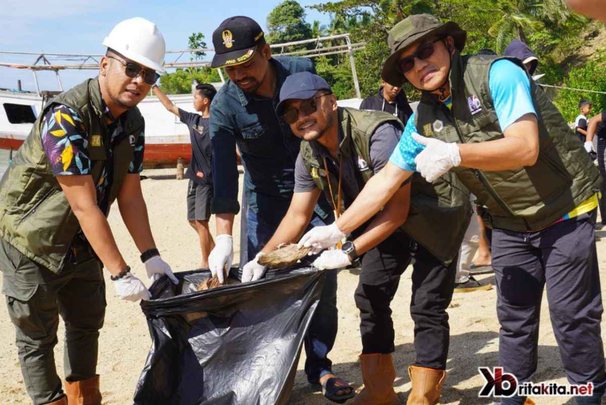 Lagi dan Lagi, PT. GKP Serta Warga Giat Bersih Pantai