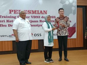 Menaker RI Terima Kasih Atas Perhatian PT VDNIP, Telah Memberikan Bantuan Alat Berat di BPVP Sultra