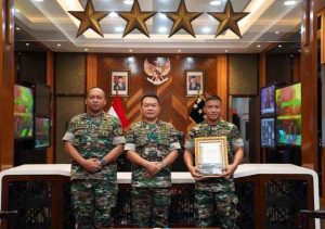 Juara Dunia Kempo di Portugal, Kasad Beri Penghargaan Babinsa Kodim 1417/Kendari