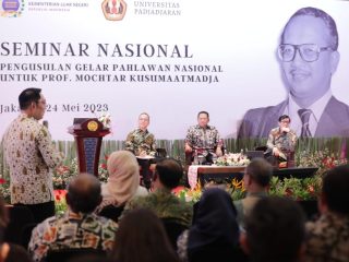 Gubernur Ridwan Kamil Minta Dukungan Pusat Pengusulan Prof. Mochtar sebagai Pahlawan Nasional