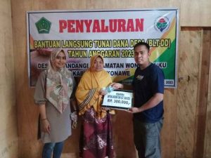 Salurkan BLT Tahap II, Kades Polandangi: Semoga Bisa Bermanfaat untuk Idul Adha