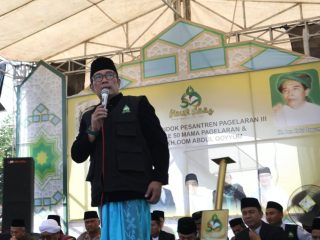 Hadiri Haul Emas Mama Pagelaran, Ridwan Kamil: Sosok Kiai Pejuang Republik Indonesia