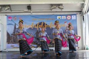 Promosikan Budaya, Tarian Khas Sultra Tampil di Lotus Festival Los Angeles