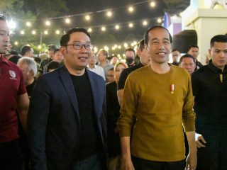 Kunker ke Bandung, Presiden Jokowi Ngopi di Park Cikutra