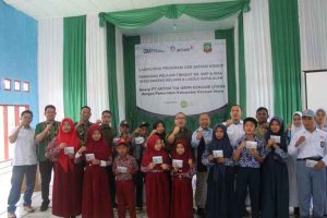 Komitmen Pengembangan Pendidikan, PT Antam Tbk UBPN Konut Salurkan Beasiswa untuk Pelajar