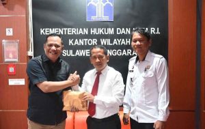 Dukung UMKM, Kadin Sultra Beri Bantuan Dana Pembuatan PNBP Perorangan